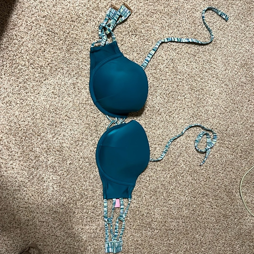 Victoria’s Secret halter style bikini top